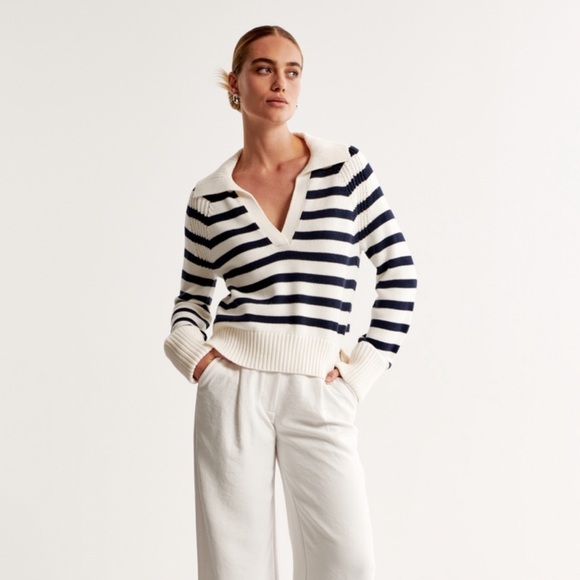 Abercrombie & Fitch Sweaters - Abercrombie Notch Neck Sweater
